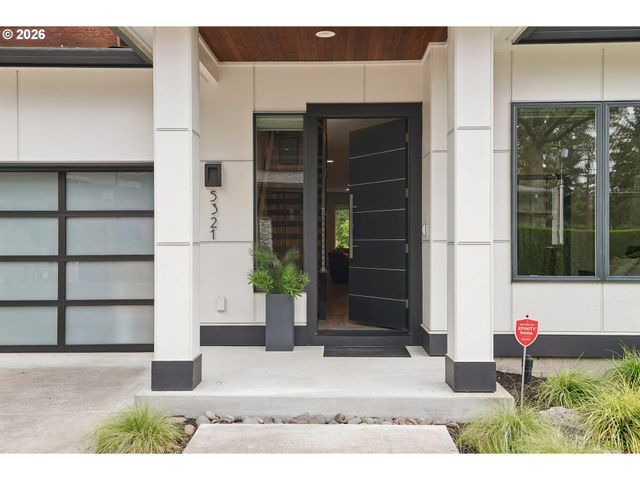 5321 CARMAN GROVE Ln, Lake Oswego, OR 97035