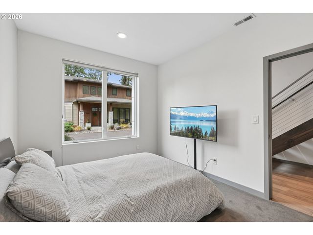 5321 CARMAN GROVE Ln, Lake Oswego, OR 97035