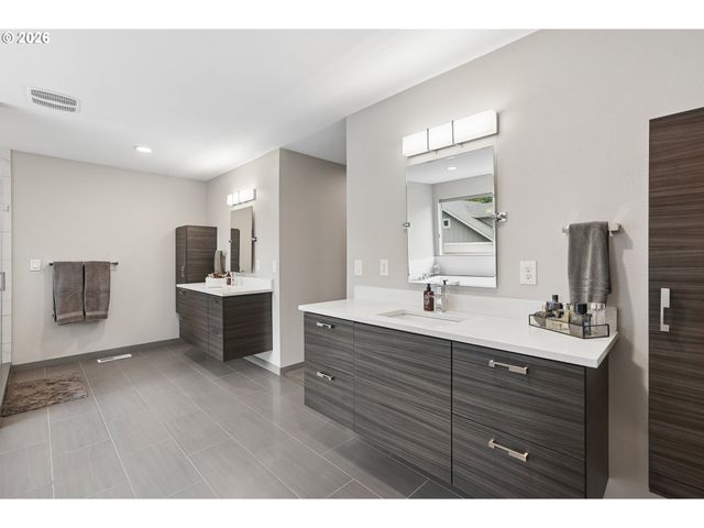 5321 CARMAN GROVE Ln, Lake Oswego, OR 97035