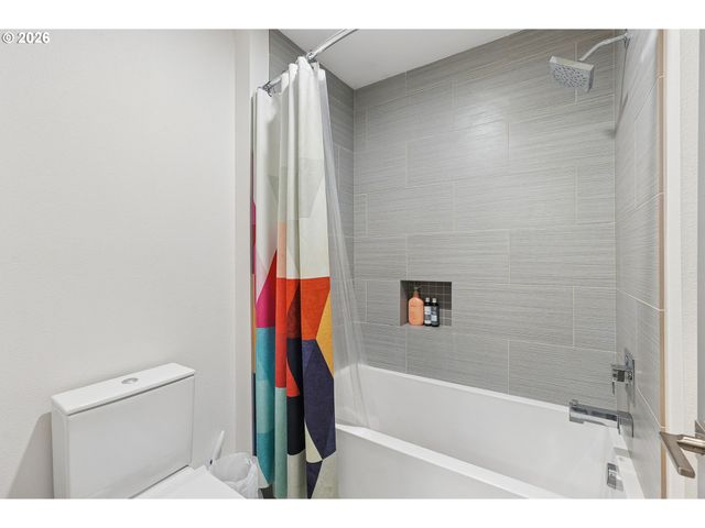 5321 CARMAN GROVE Ln, Lake Oswego, OR 97035