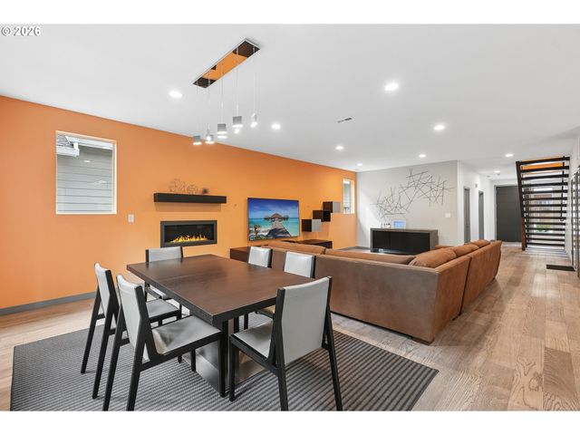 5321 CARMAN GROVE Ln, Lake Oswego, OR 97035