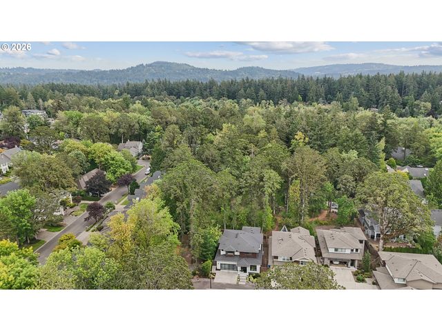 5321 CARMAN GROVE Ln, Lake Oswego, OR 97035