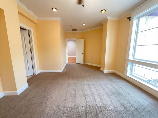 216 N Mount Rushmore DR, Cedar Park, TX 78613