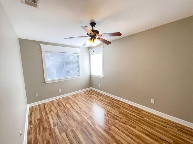 216 N Mount Rushmore DR, Cedar Park, TX 78613