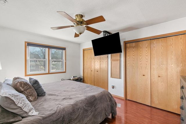 10822 Walnut Ridge Drive, Clive, IA 50325