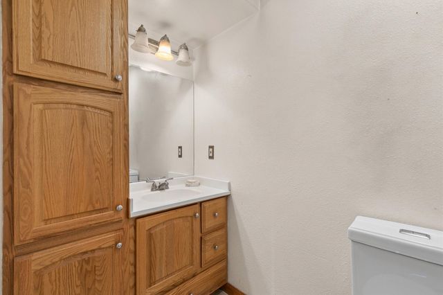 10822 Walnut Ridge Drive, Clive, IA 50325