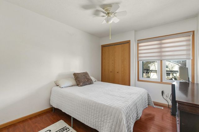 10822 Walnut Ridge Drive, Clive, IA 50325