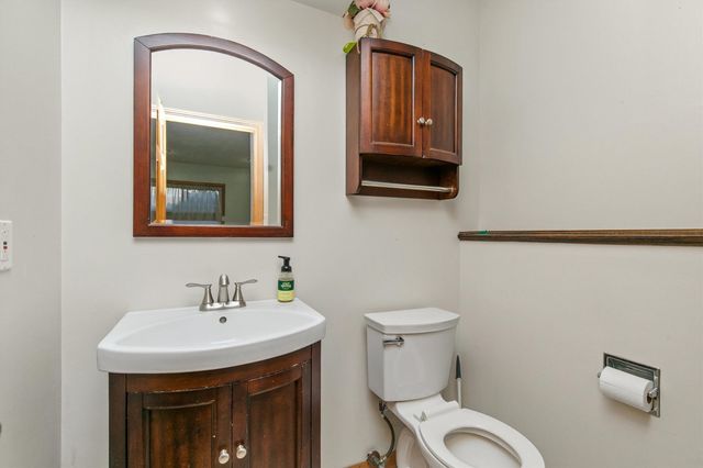 10822 Walnut Ridge Drive, Clive, IA 50325