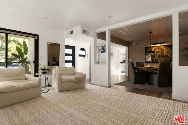 22667 Margarita Drive, Woodland Hills (los Angeles), CA 91364
