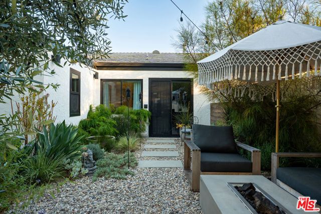 22667 Margarita Drive, Woodland Hills (los Angeles), CA 91364