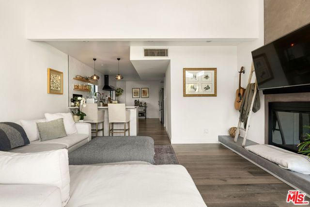 22667 Margarita Drive, Woodland Hills (los Angeles), CA 91364