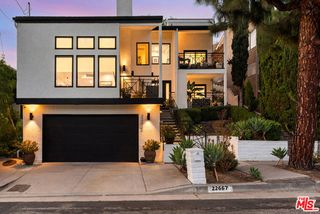 22667 Margarita Drive, Woodland Hills (los Angeles), CA 91364