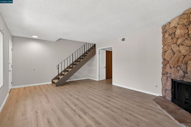 1031 Clyde Ave 1102, Santa Clara, CA 95054
