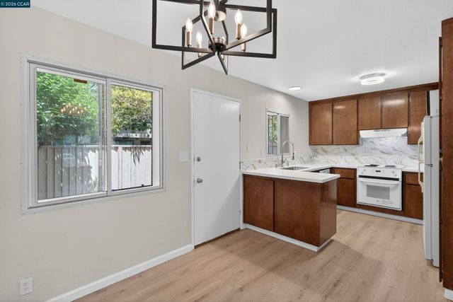 1031 Clyde Ave 1102, Santa Clara, CA 95054