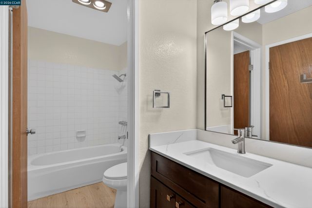 1031 Clyde Ave 1102, Santa Clara, CA 95054