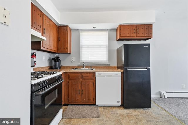15 ALICIA CT, Glenolden, PA 19036