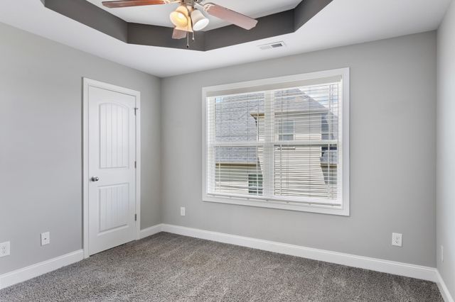 2596 Remington Trce, Clarksville, TN 37043