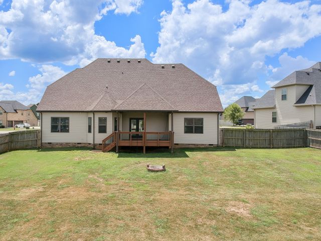 2596 Remington Trce, Clarksville, TN 37043