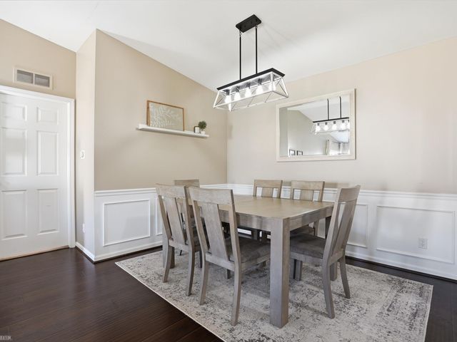 52124 Naugatuck Drive, Macomb, MI 48042