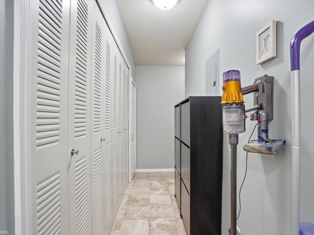 52124 Naugatuck Drive, Macomb, MI 48042