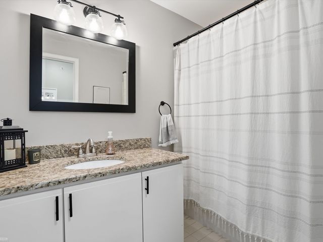 52124 Naugatuck Drive, Macomb, MI 48042