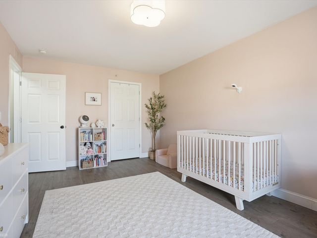 52124 Naugatuck Drive, Macomb, MI 48042