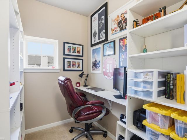 52124 Naugatuck Drive, Macomb, MI 48042