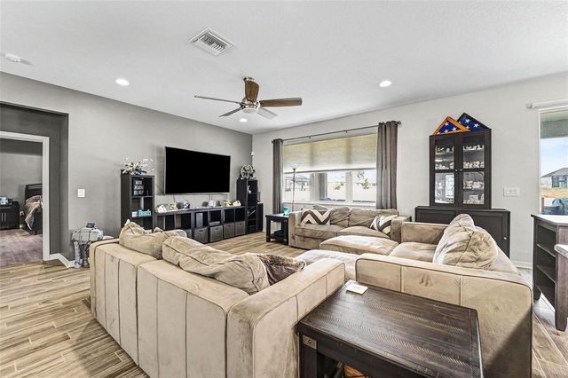 18016 CORTES CREEK BOULEVARD, Spring Hill, FL 34610