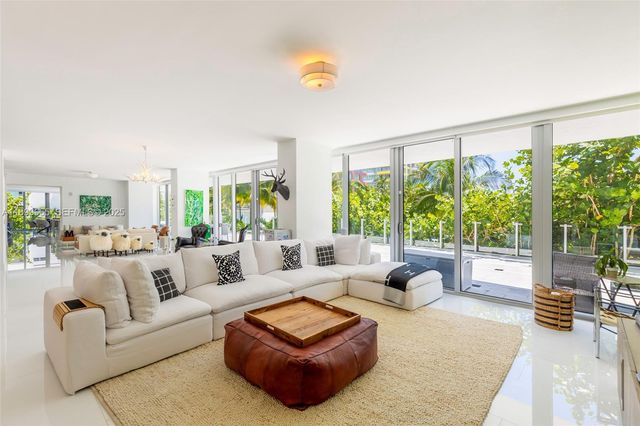 1 Collins Avenue 207, Miami Beach, FL 33139