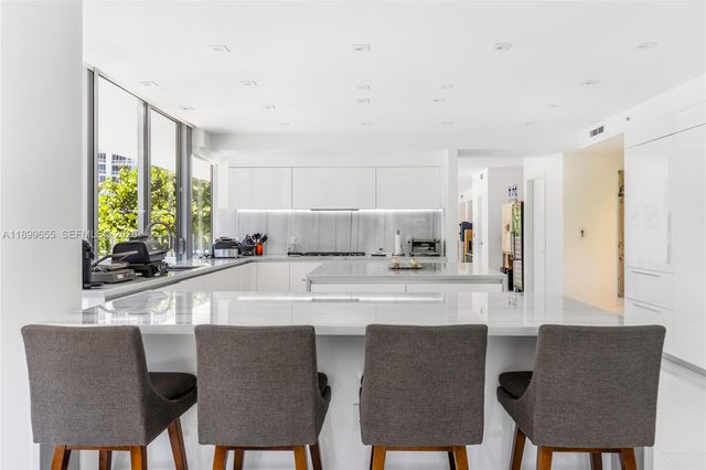 1 Collins Avenue 207, Miami Beach, FL 33139