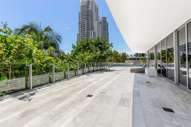1 Collins Avenue 207, Miami Beach, FL 33139