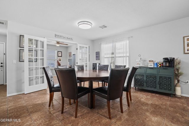 2808 PASILLO ROCK Place, El Paso, TX 79938