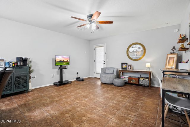 2808 PASILLO ROCK Place, El Paso, TX 79938