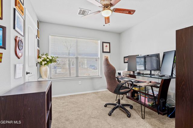 2808 PASILLO ROCK Place, El Paso, TX 79938