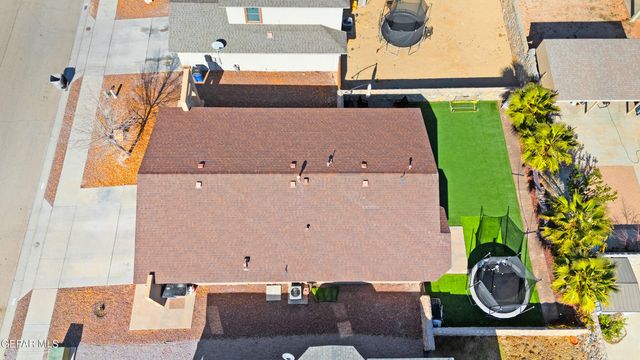 2808 PASILLO ROCK Place, El Paso, TX 79938