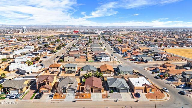 2808 PASILLO ROCK Place, El Paso, TX 79938