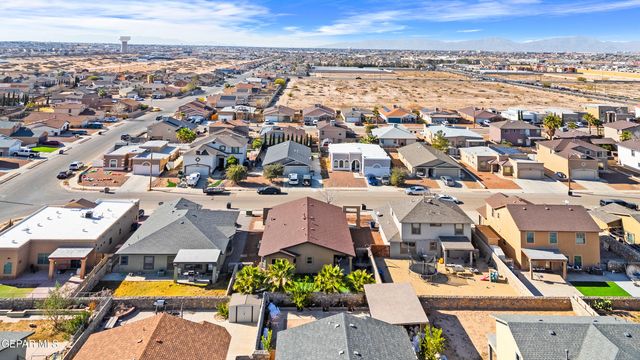 2808 PASILLO ROCK Place, El Paso, TX 79938