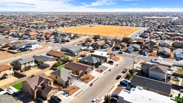 2808 PASILLO ROCK Place, El Paso, TX 79938