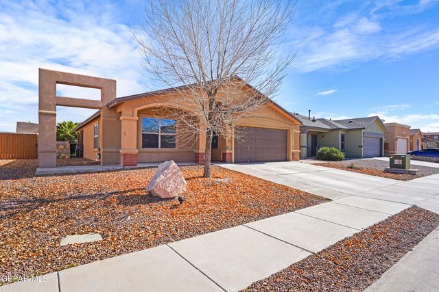 2808 PASILLO ROCK Place, El Paso, TX 79938