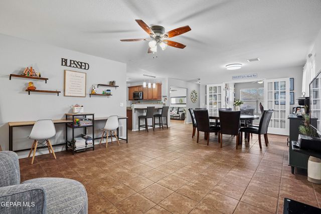 2808 PASILLO ROCK Place, El Paso, TX 79938