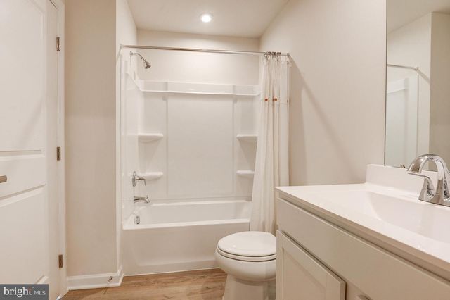 110 SOPHIE ST, Strasburg, VA 22657