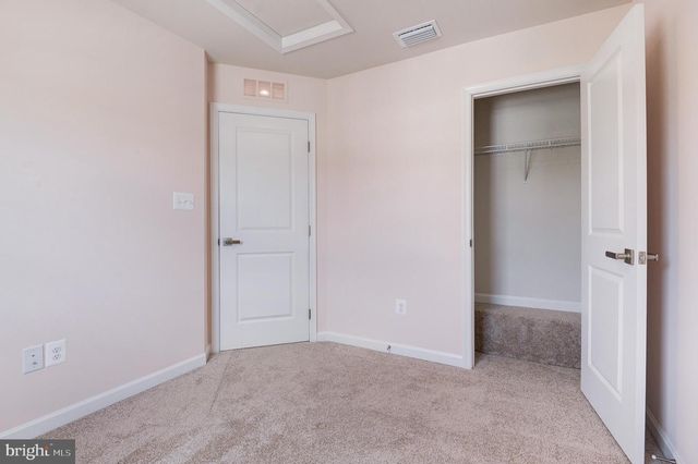 110 SOPHIE ST, Strasburg, VA 22657