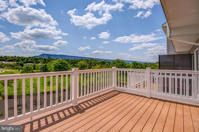 110 SOPHIE ST, Strasburg, VA 22657