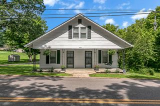 218 Oliver St, Paris, TN 38242