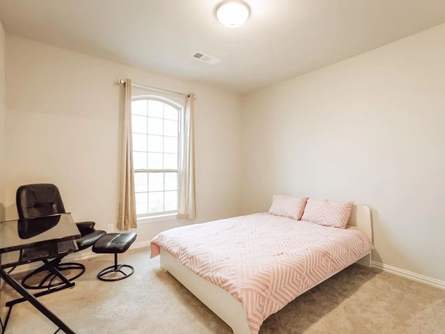 504 Antler Drive, Mansfield, TX 76063