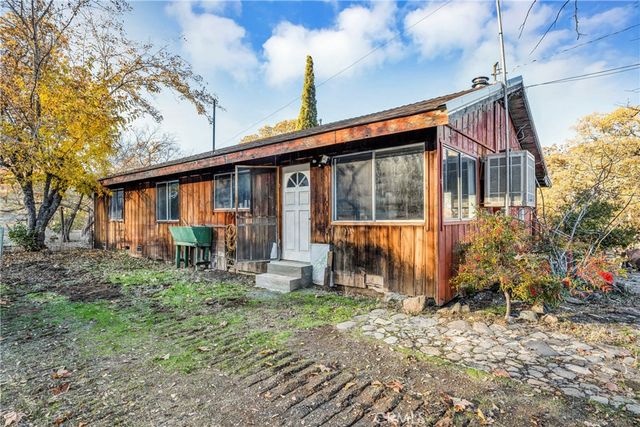 19665 Oat Hill Road, Middletown, CA 95461