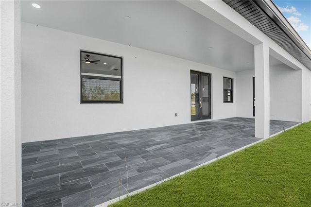 3604 29th ST SW, Lehigh Acres, FL 33976