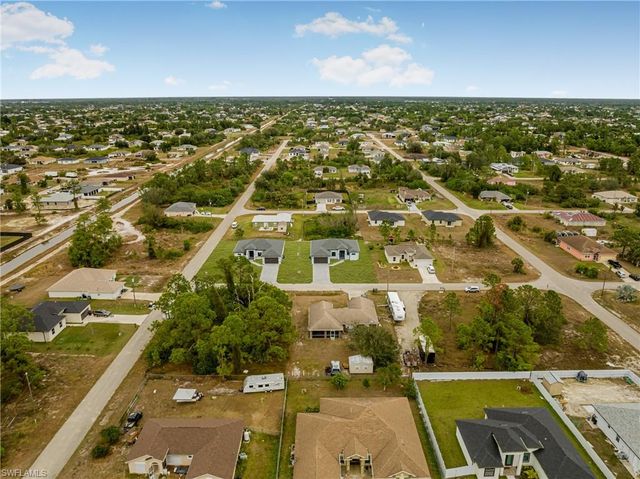 3604 29th ST SW, Lehigh Acres, FL 33976