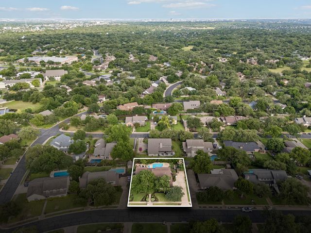 11503 Dosshills DR, Austin, TX 78750