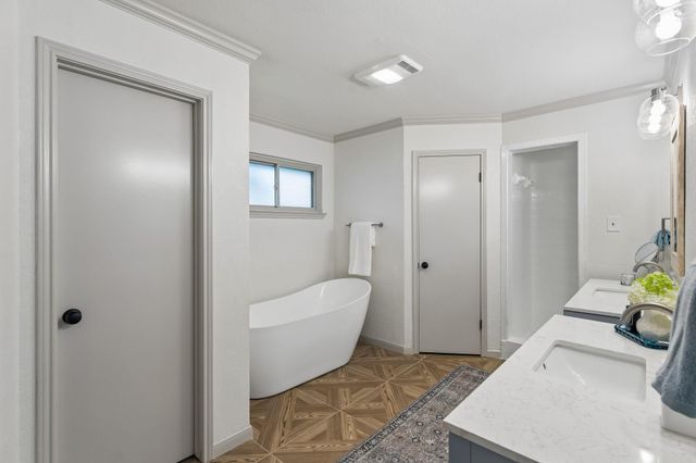 11503 Dosshills DR, Austin, TX 78750